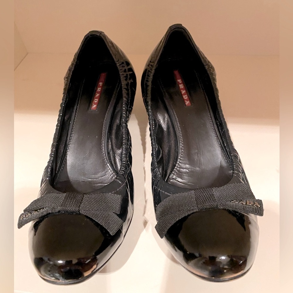 Prada ballet patent leather dress shoes size 8.5